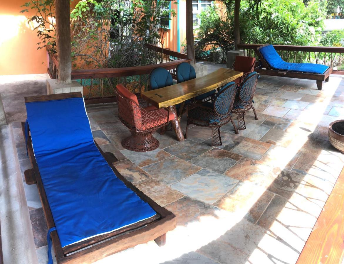 Coral Cove Inn Maya Beach 외부 사진